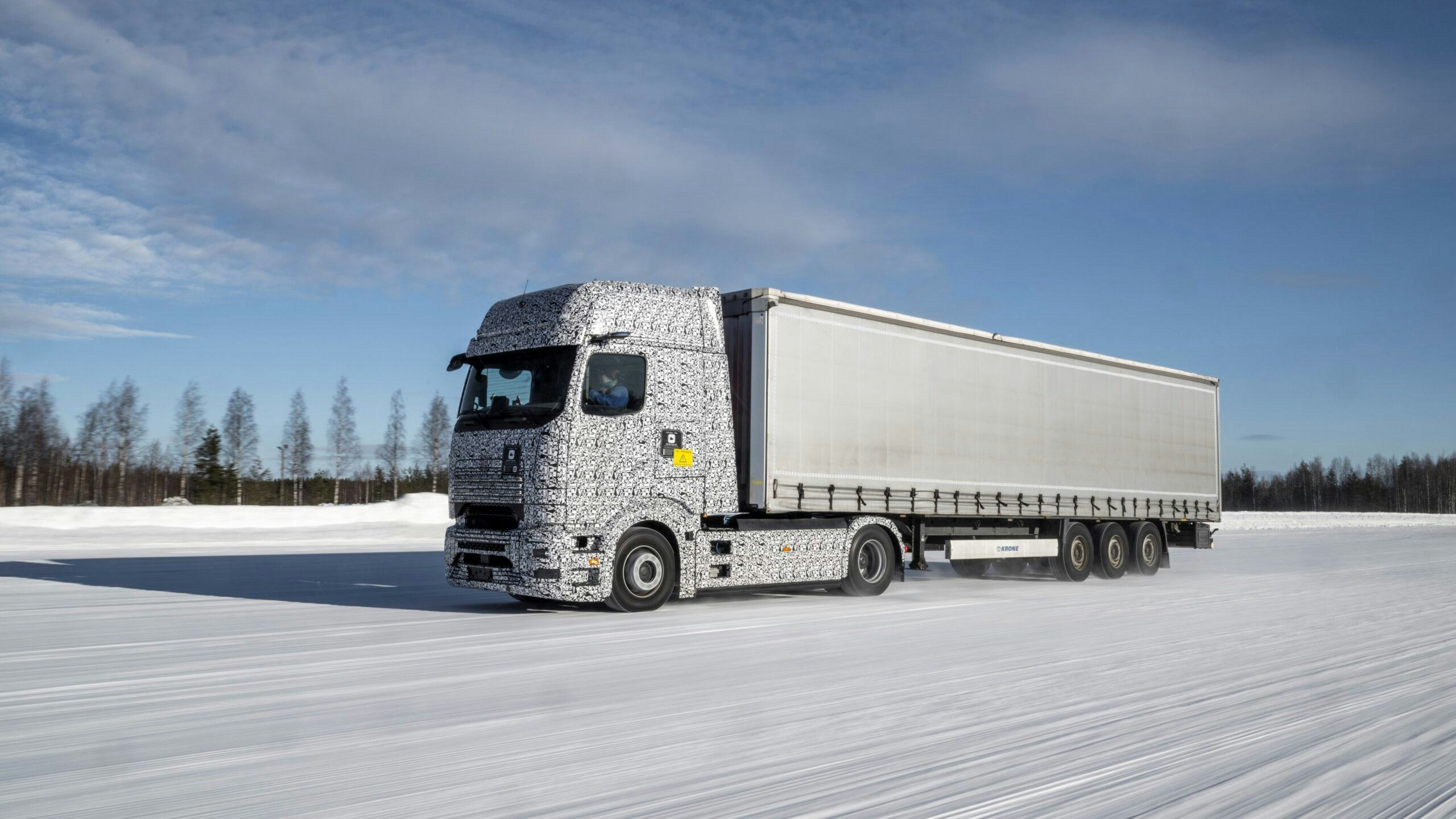 Mercedes-Benz Trucks trotseert ijs en sneeuw voor test e-trucks