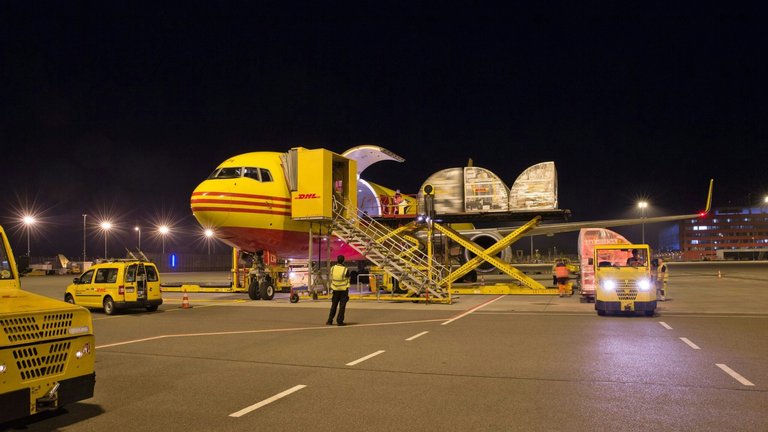 Klanten DHL kunnen met duurzame vliegtuigbrandstof uitstoot verlagen