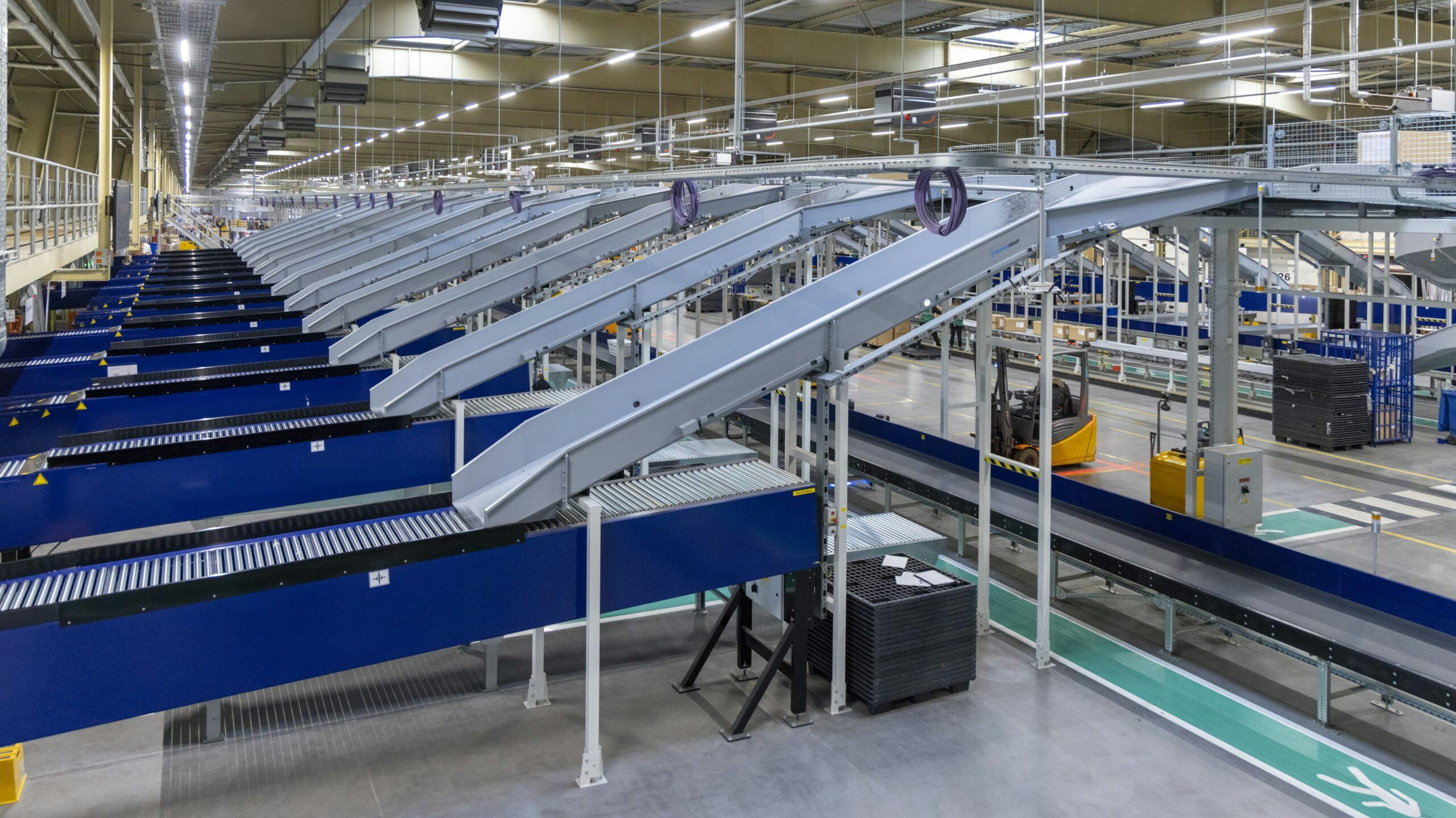 FedEx opent volledig vernieuwd sorteercentrum in Duiven