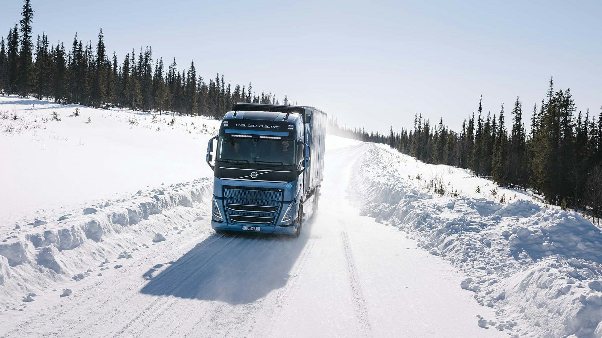 Volvo test waterstoftrucks op ijskoude openbare weg in Zweden