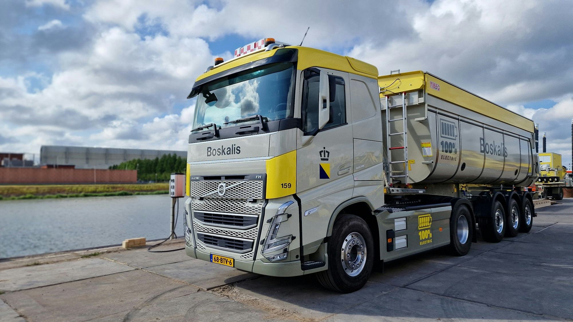 Boskalis verduurzaamt met eerste Volvo e-trucks