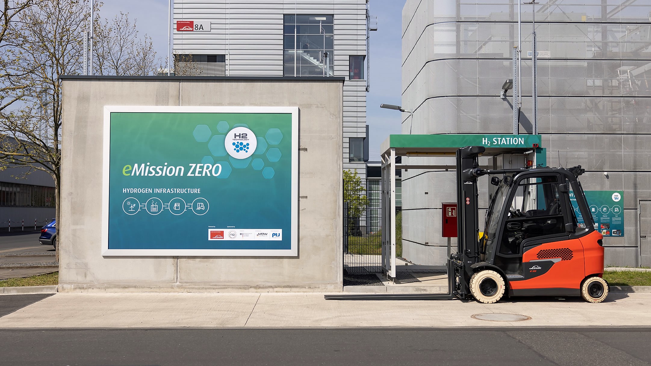 Deze stap onderstreept Linde’s streven naar duurzame energieoplossingen en hun inzet voor een ‘emission zero’-toekomst.