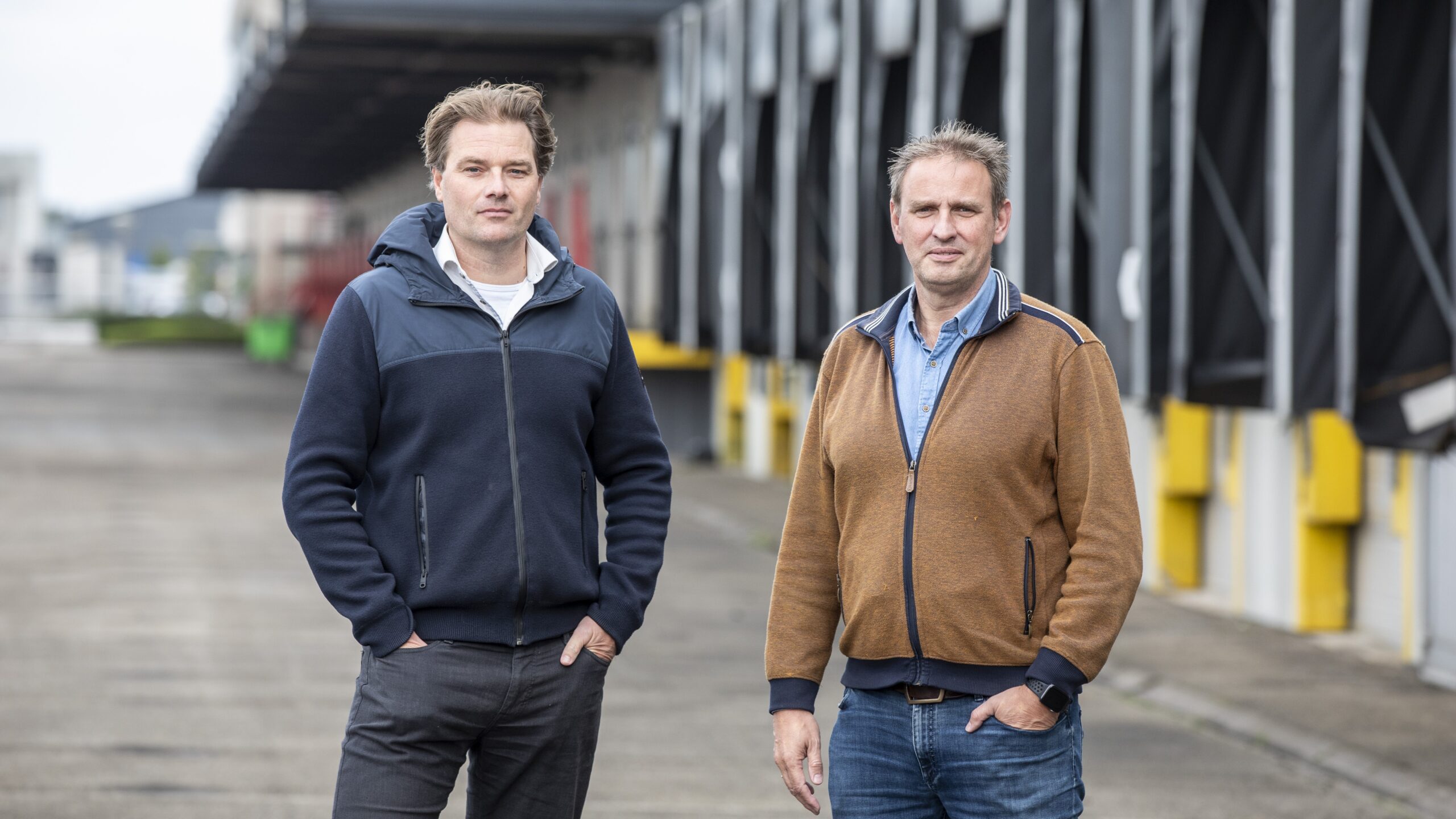 Directeuren Jorne Hornstra en René Visser bij de 'nieuwe' locatie in Drachten.