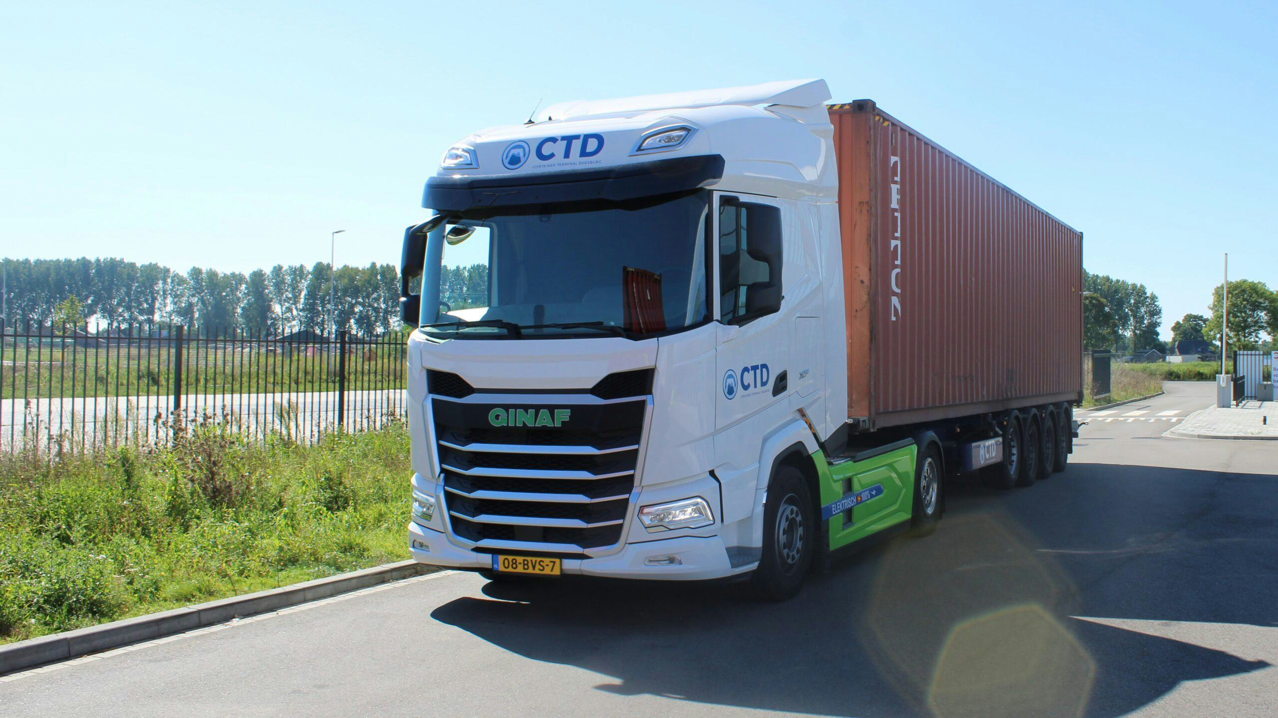 Aviko neemt zelfgebouwde 50-tons e-truck in gebruik in Doesburg