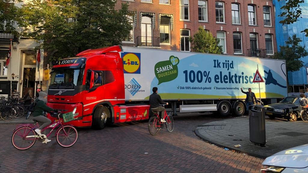 Nederland jaagt Europese verkoop e-trucks aan