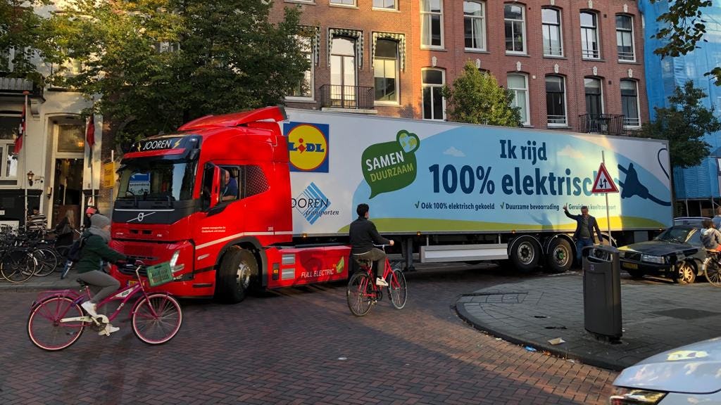 Lidl schakelt vóór 2030 volledig over op elektrische trucks