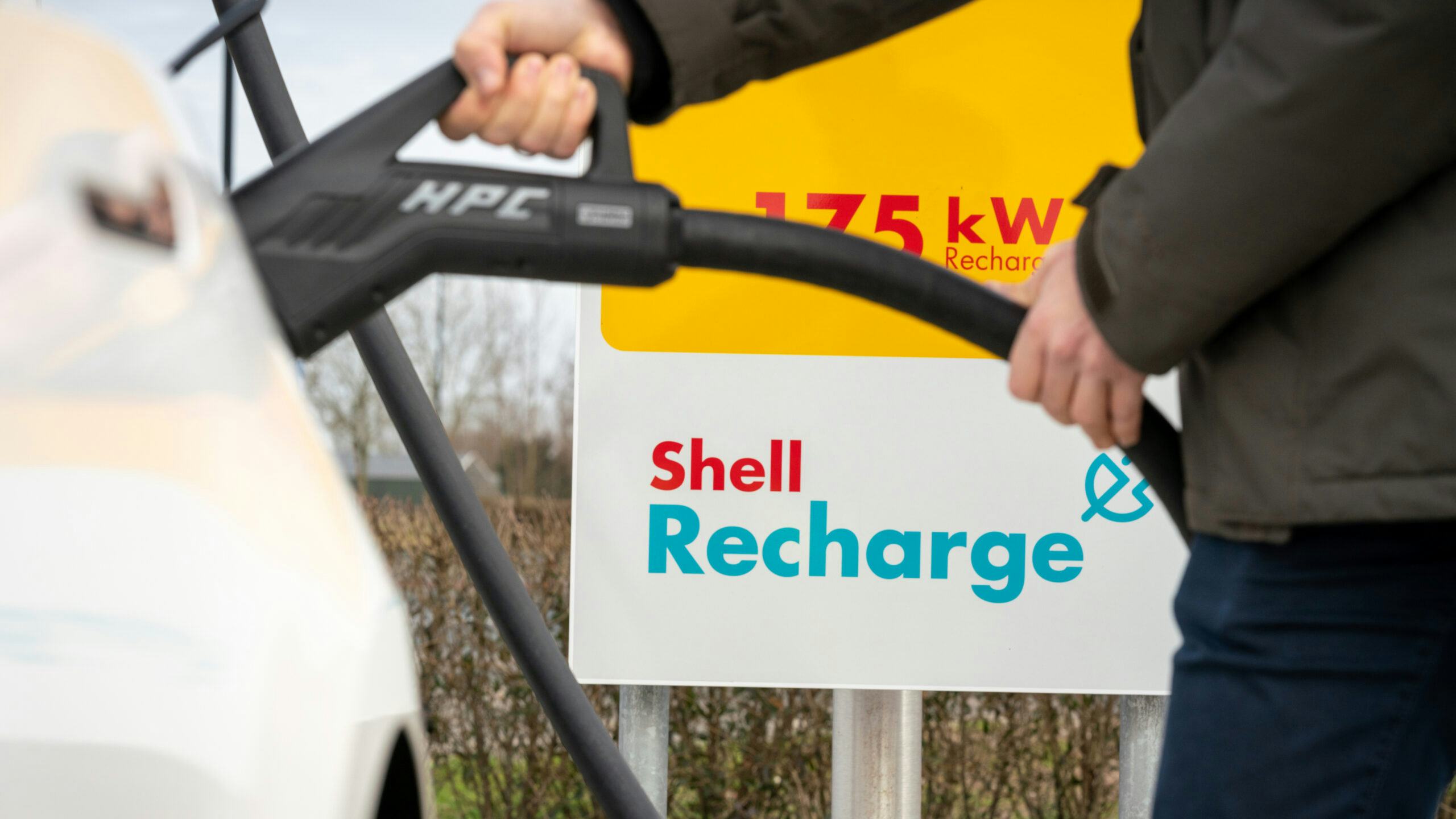 Shell gaat aantal snelladers voor e-trucks fors uitbreiden