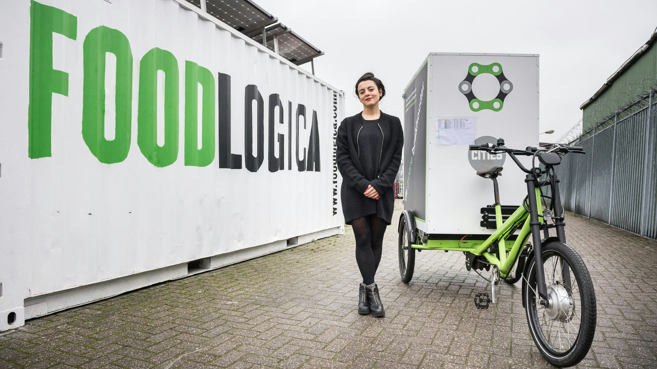 Francesca Miazzo, oprichter van Foodlogica, bij de start van het last mile bezorgbedrijf in 2015. (Foto: ANP)