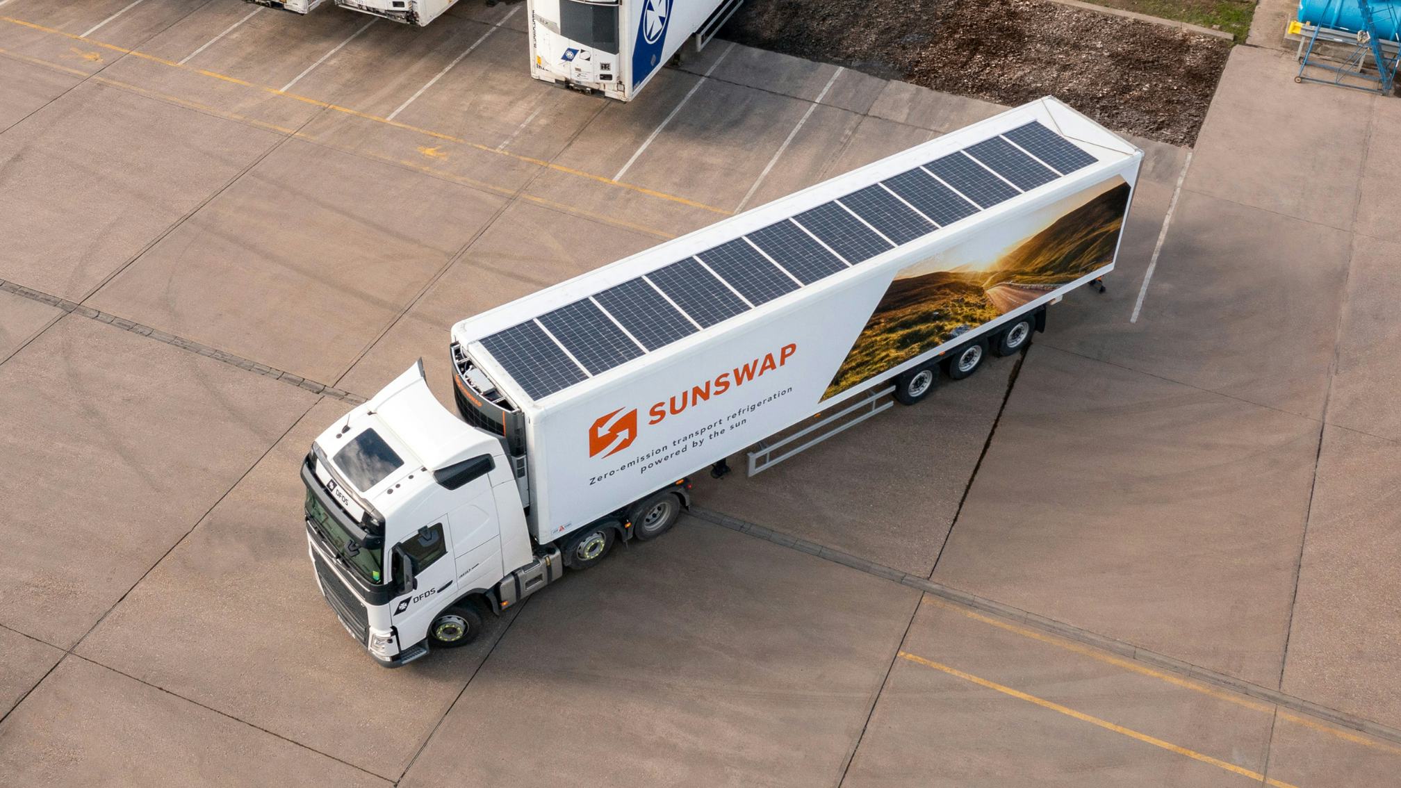 TIP koelt trailers met batterijen en zonne-energie