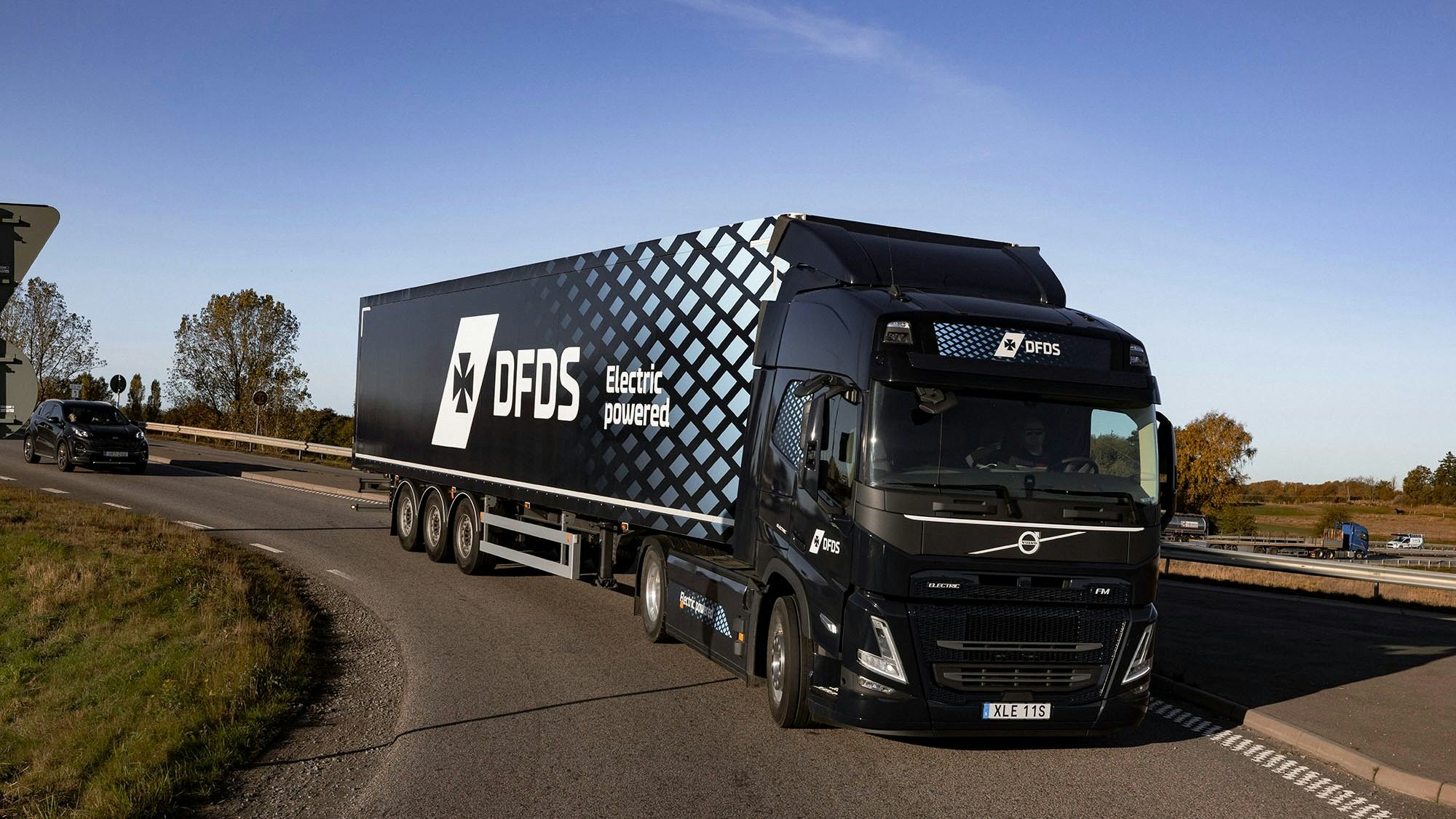 DFDS bestelt nog eens honderd elektrische trucks bij Volvo