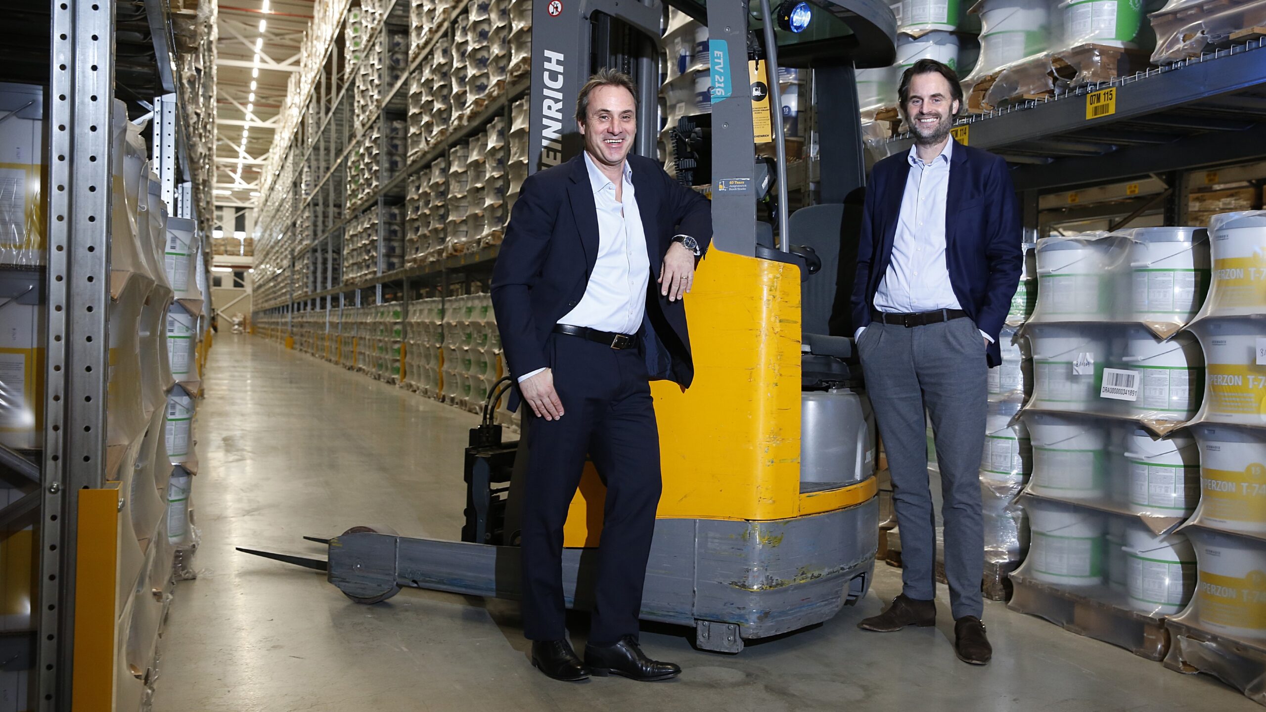 Montea Nederland-directeuren Hylcke Okkinga (links) en Cedric Montanus (rechts). 