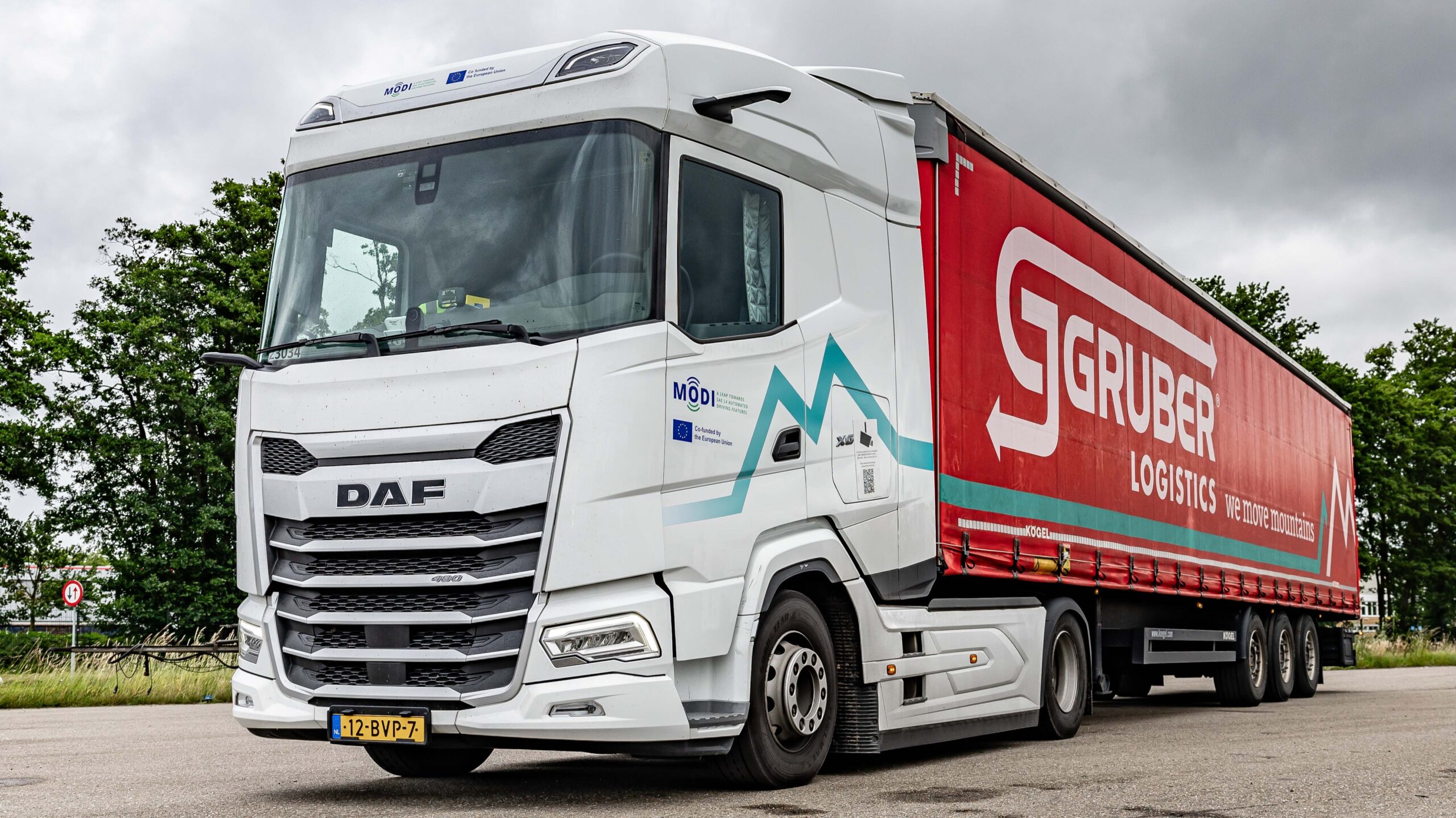 Gruber Logistics legde het traject van Rotterdam naar Oslo af met de nieuwe DAF-truck, die speciaal voor de test was uitgerust, en verzamelde nieuwe data voor geautomatiseerd rijden.