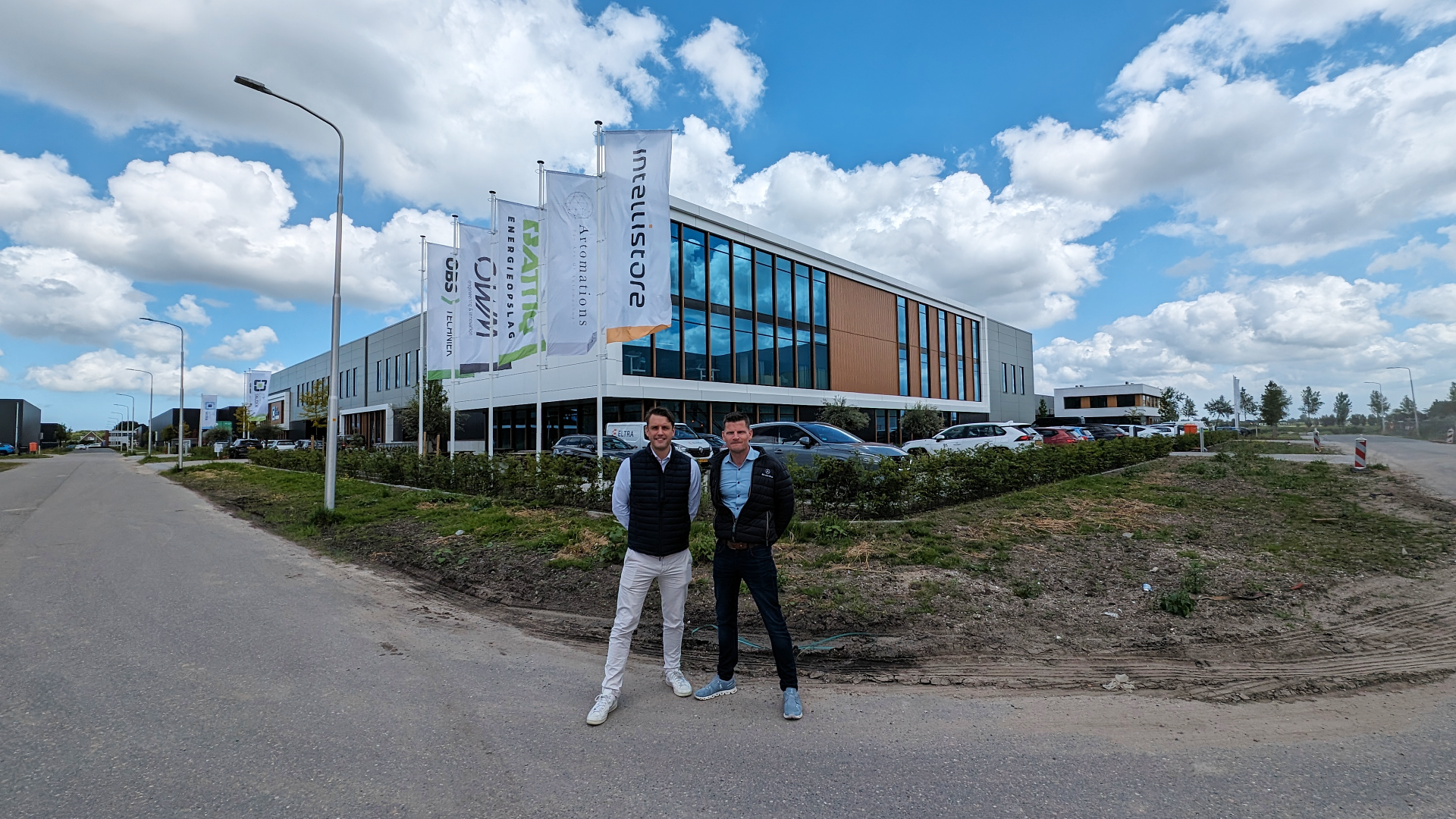 Oscar van Buijtene en Wouter Loomans van Intellistore.