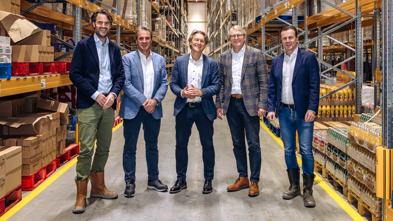 Cedric Montanus en Hylcke Okkinga (Montea Nederland), John van den Berg en Hendrik Metz (Lekkerland), Pieter Remmers (Remmers Bouwgroep) 