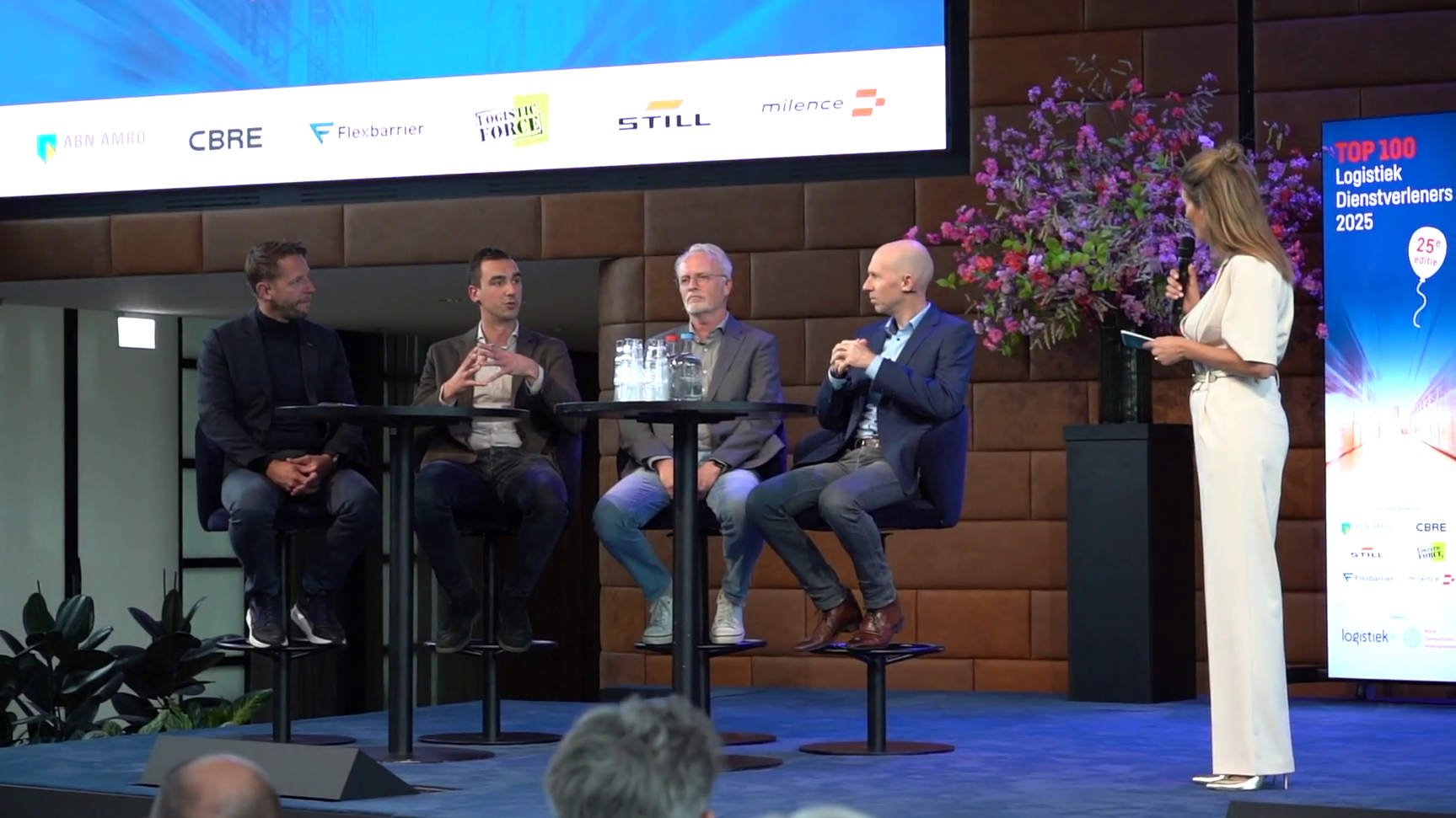 vlnr: Christian Kromme, Joeri de Vaan, Carlo Peters, Bart de Wit en Annemarie Brüning.