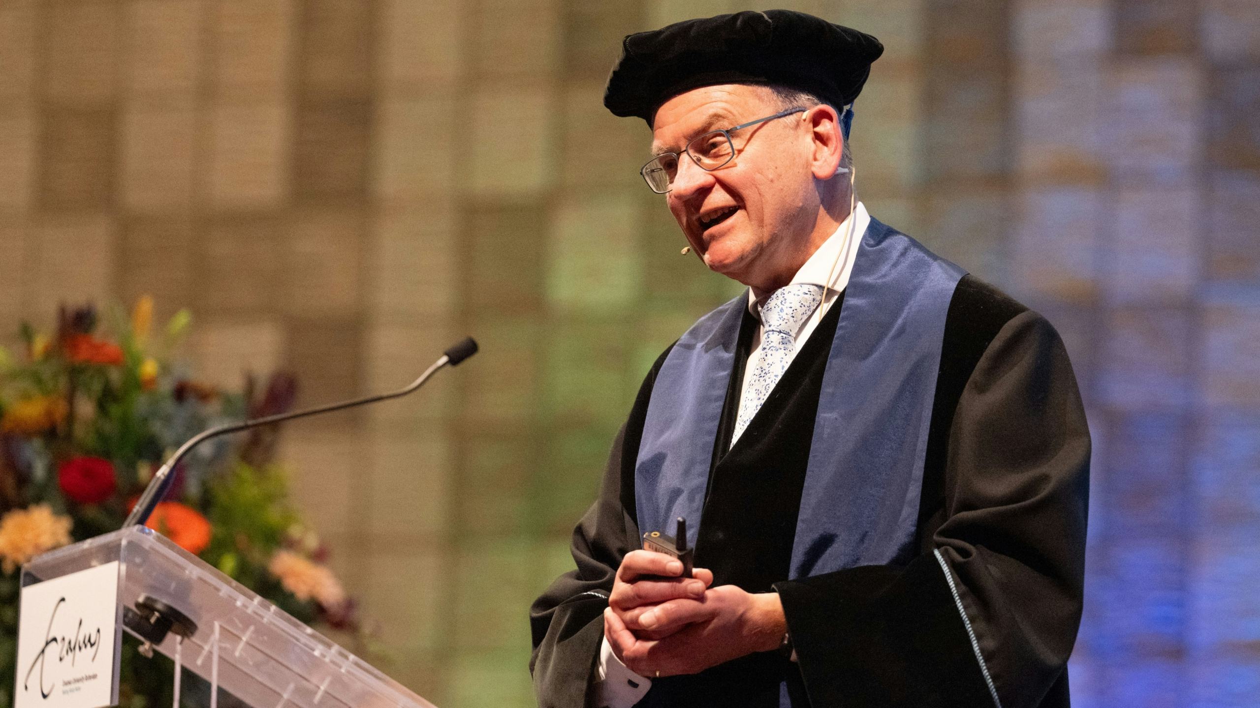 René de Koster tijdens zijn afscheidsrede / Foto: M. Muus