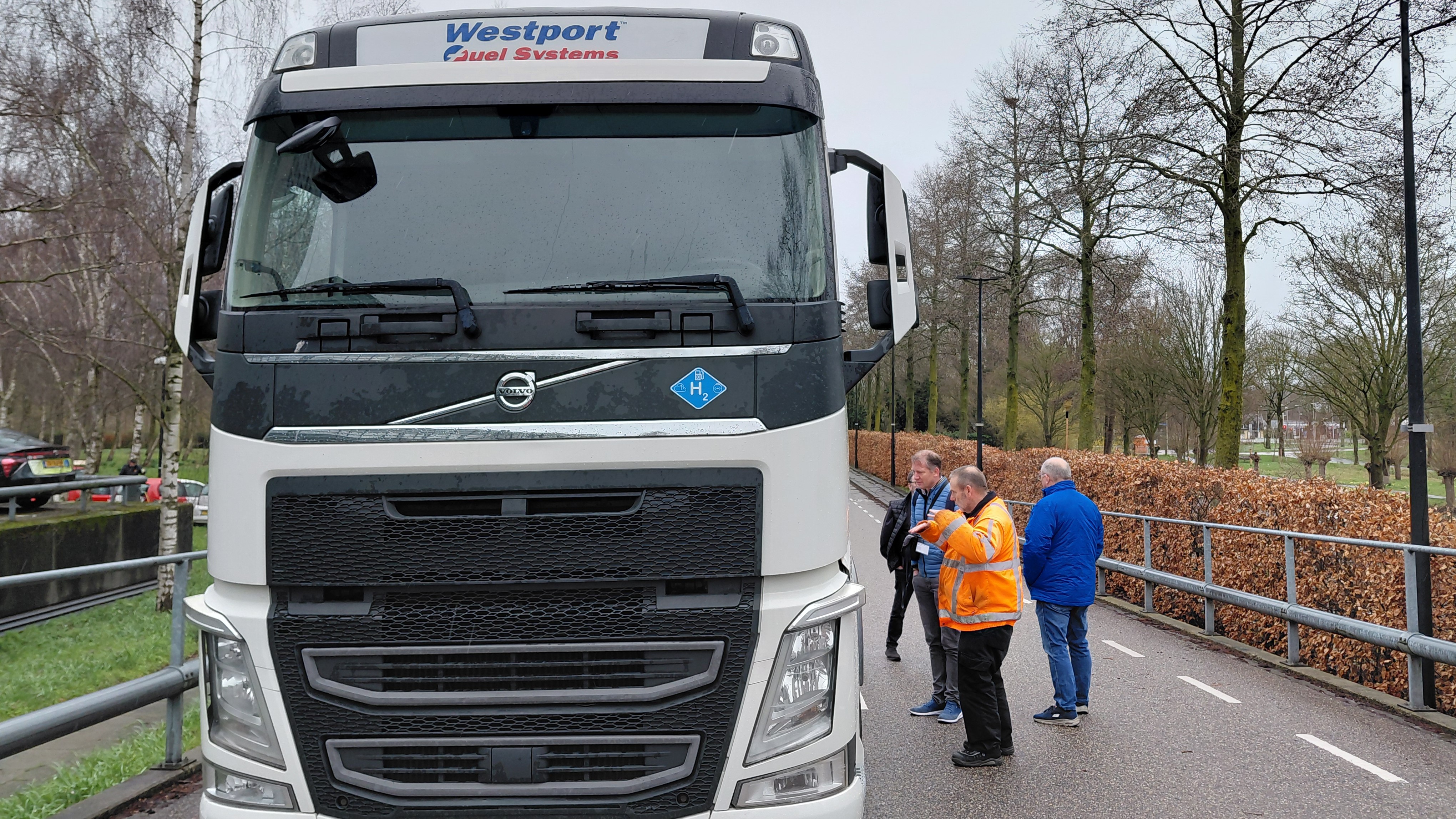 De omgebouwde dual fuel waterstoftruck. Foto: Logistiek.nl