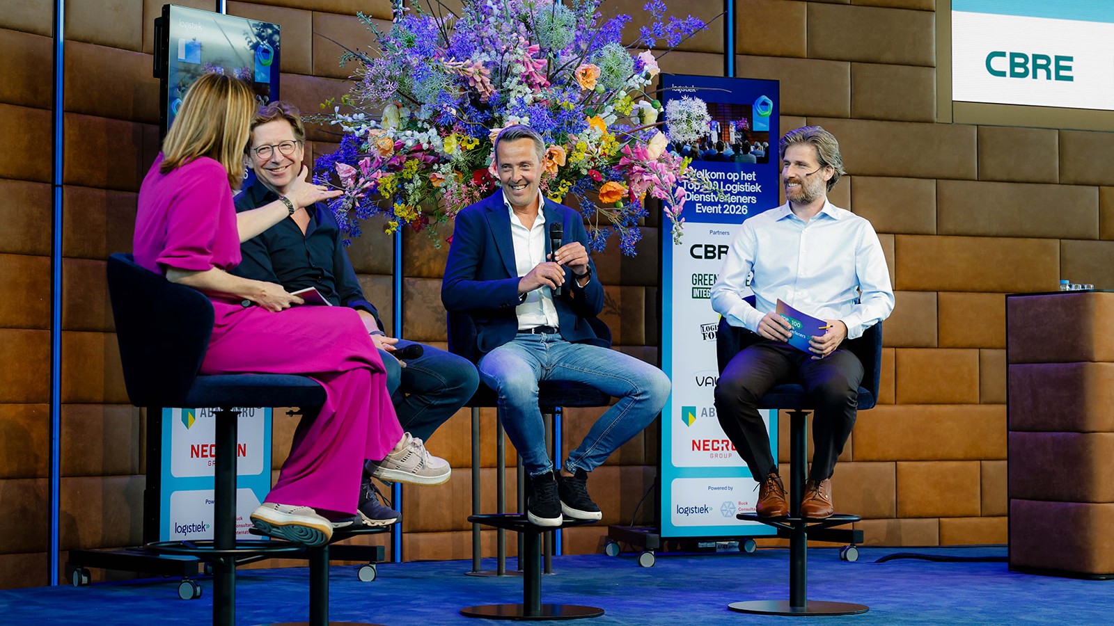 Frederik Nieuwenhuys van Picnic (tweede van links) en Albrecht de Glee van Lidl (derde van links). Foto: Eyesmile Photography