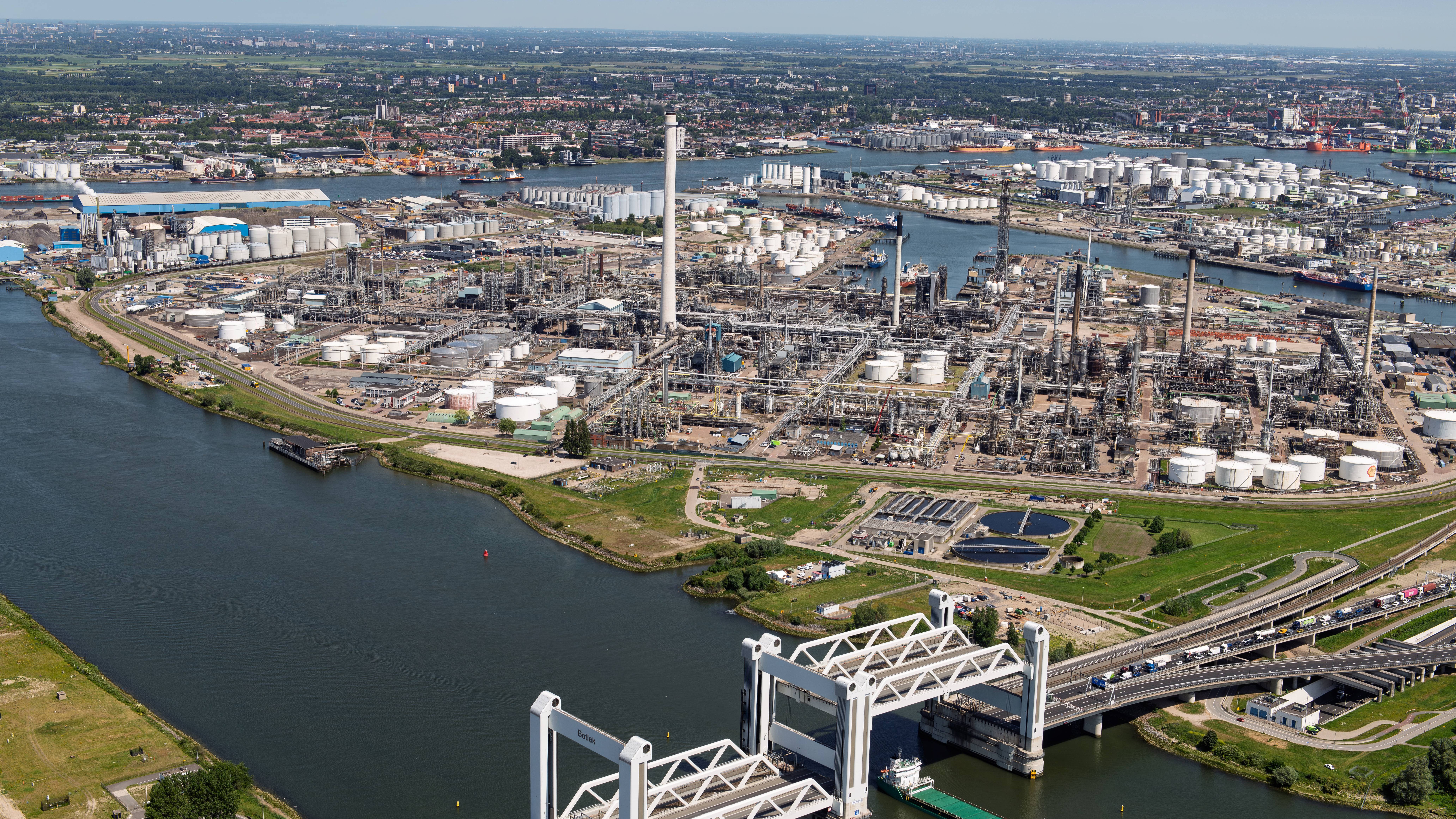 Botlek Rotterdam. Foto: Martens Multimedia