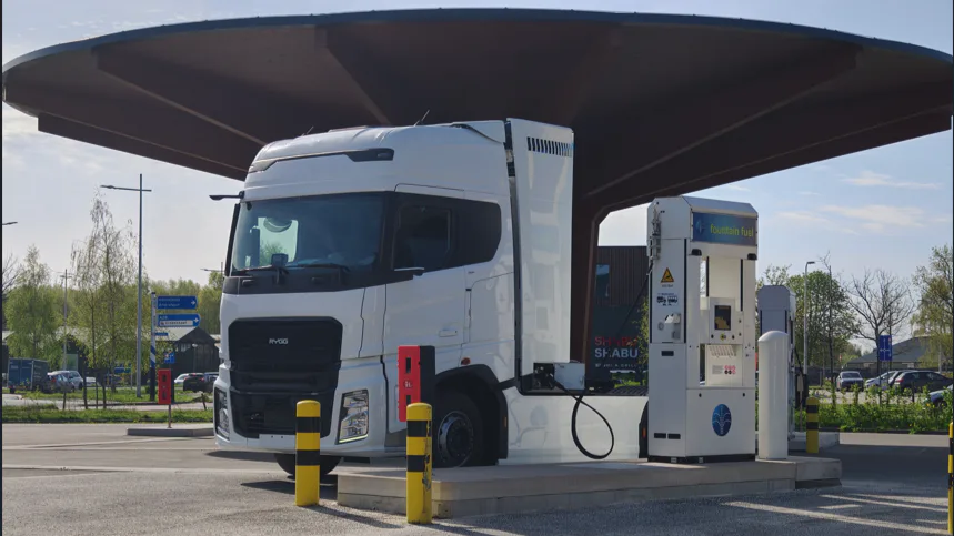 Rygg-waterstoftruck tankt bij Fountain Fuel in Amersfoort / Foto: Fountain Fuel